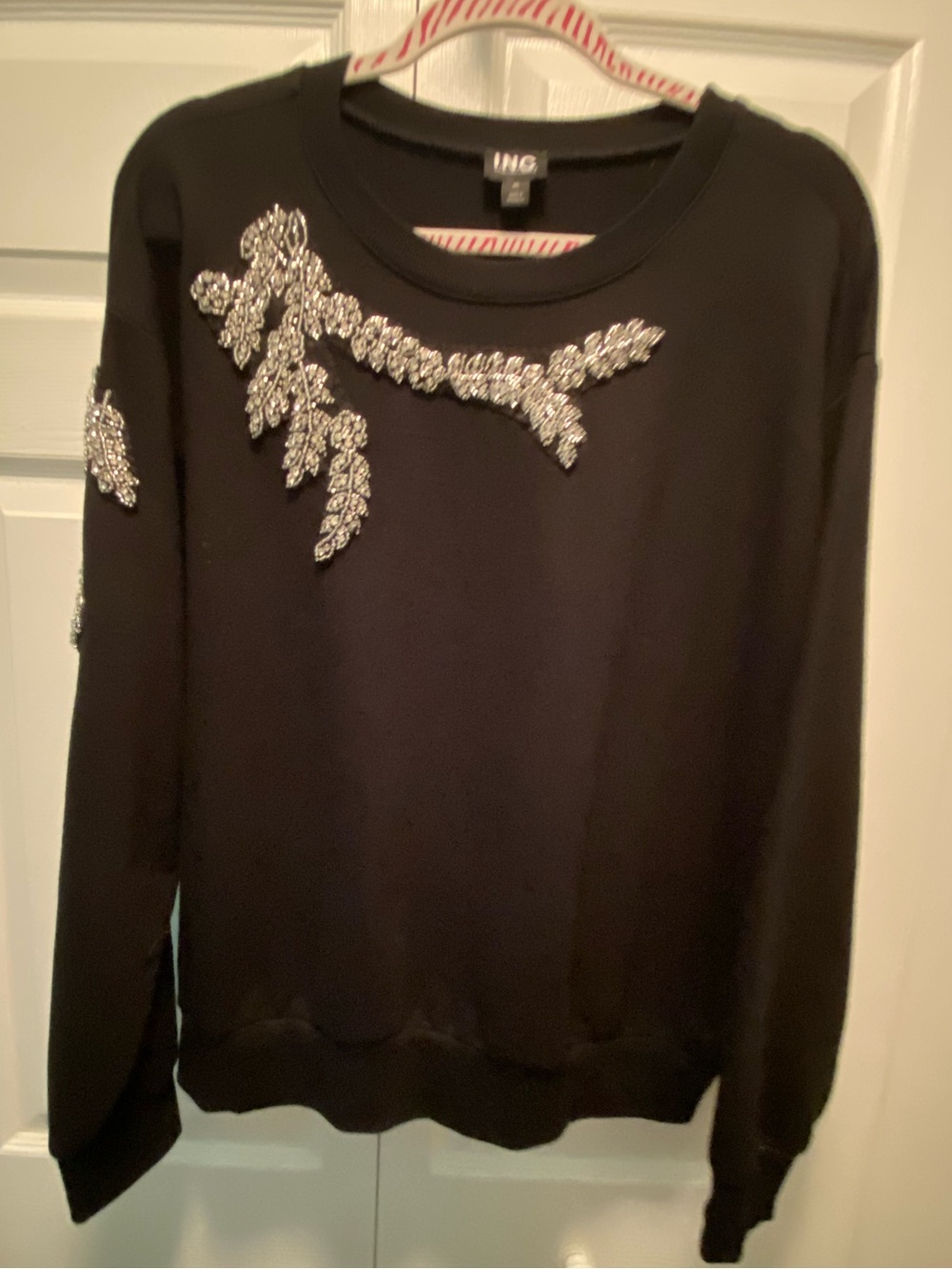 I.N.C. International Concepts Black Sweatshirt w/ Silver color Embellishment XL